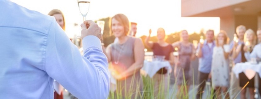 Mitarbeiterveranstaltungen Events Corde Concepts Rede Toast Draußen